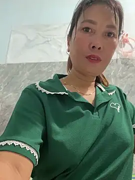 Linaannn online show from 12-14-25, 11:54