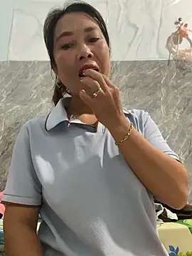 Linaannn online show from 11-28-25, 11:38