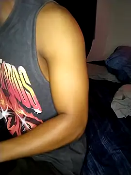 Convertiblechulo online show from 03-20-26, 03:07