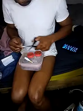 Convertiblechulo online show from 03-24-26, 03:39