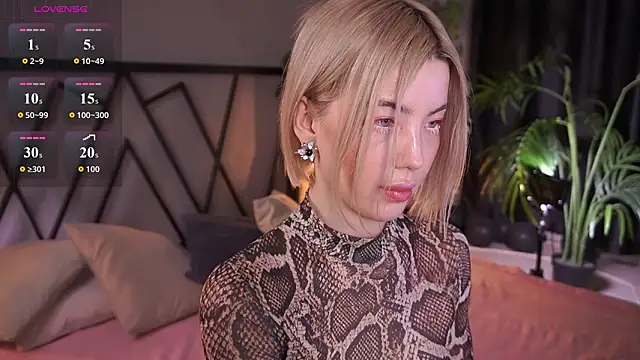 Snapshot of LindaThacker chatting on 03-02-26, 05:08 LindaThacker online show from 03-02-26, 05:08