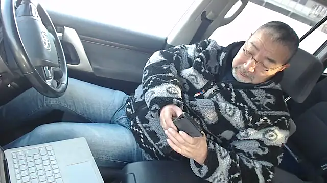 kumao2 online show from 12-24-24, 05:38