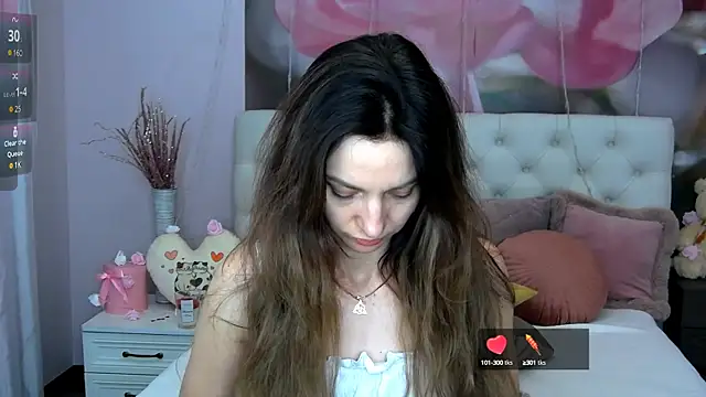 Snapshot of VioletUmi chatting on 02-28-25, 08:09 VioletUmi online show from 02-28-25, 08:09