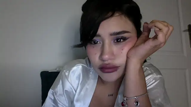 Snapshot of destinyiswild chatting on 01-28-25, 01:08 destinyiswild online show from 01-28-25, 01:08