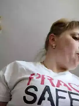 Snapshot of CoddessCrystal chatting on 03-07-25, 12:34 CoddessCrystal online show from 03-07-25, 12:34
