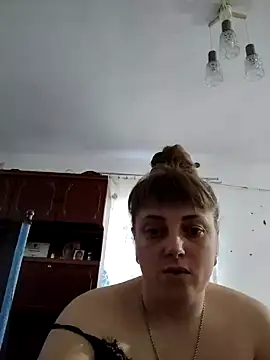 Snapshot of CoddessCrystal chatting on 03-10-25, 04:49 CoddessCrystal online show from 03-10-25, 04:49