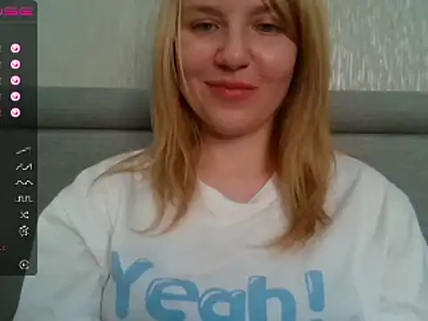 Snapshot of urbadkitty chatting on 03-12-25, 10:05 urbadkitty online show from 03-12-25, 10:05