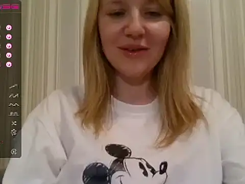 Snapshot of urbadkitty chatting on 01-24-25, 05:42 urbadkitty online show from 01-24-25, 05:42