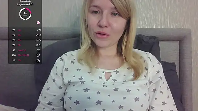 Snapshot of urbadkitty chatting on 09-29-25, 07:04 urbadkitty online show from 09-29-25, 07:04
