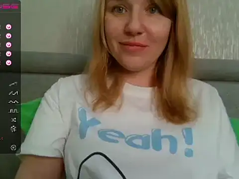 Snapshot of urbadkitty chatting on 03-16-25, 07:15 urbadkitty online show from 03-16-25, 07:15