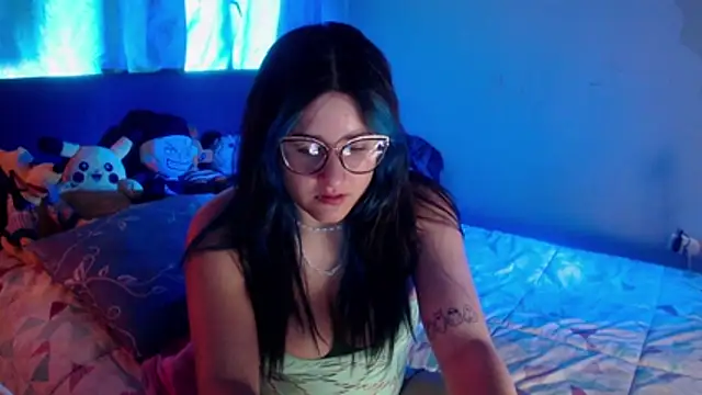 luna palmerau online show from 06-15-26, 02:39