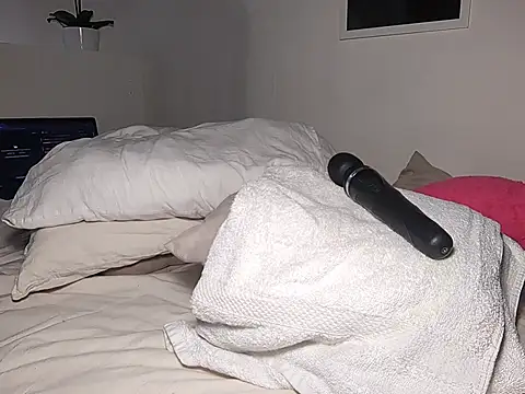 gymyagirlll online show from 03-08-26, 02:04