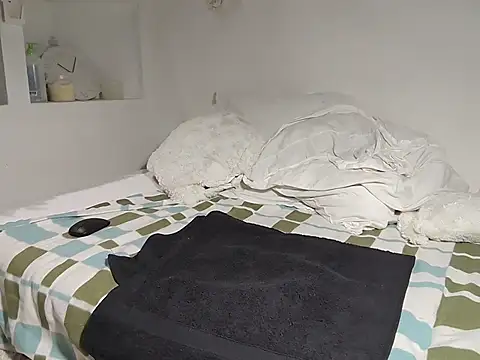 gymyagirlll online show from 12-16-25, 11:42