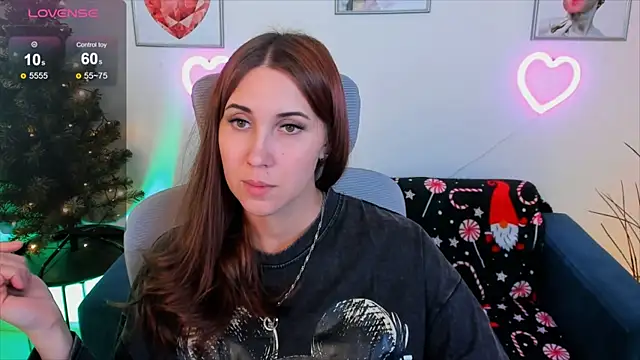 NellieMccaffrey online show from 12-24-24, 01:27