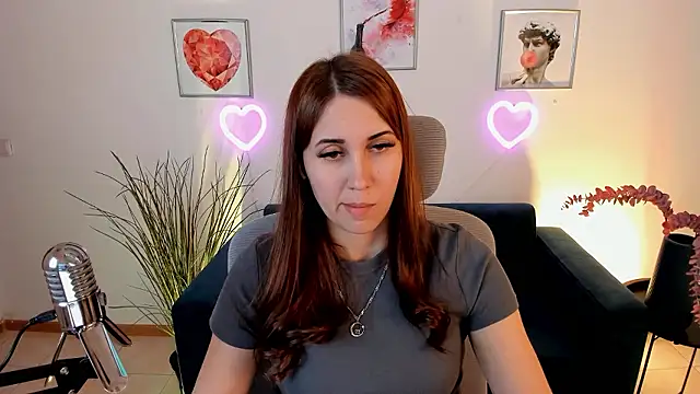 NellieMccaffrey online show from 12-04-24, 02:36