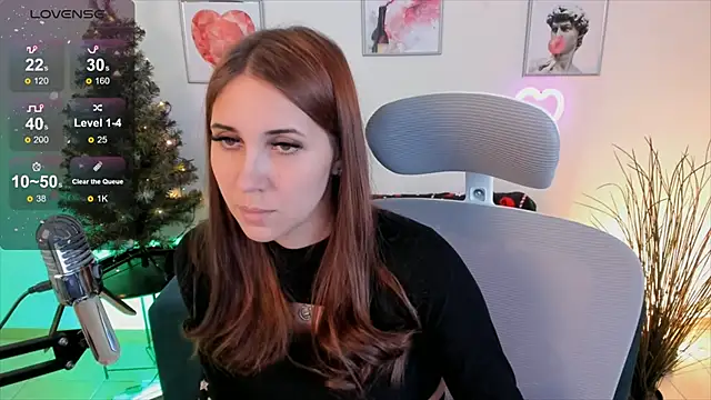 NellieMccaffrey online show from 12-27-24, 01:43