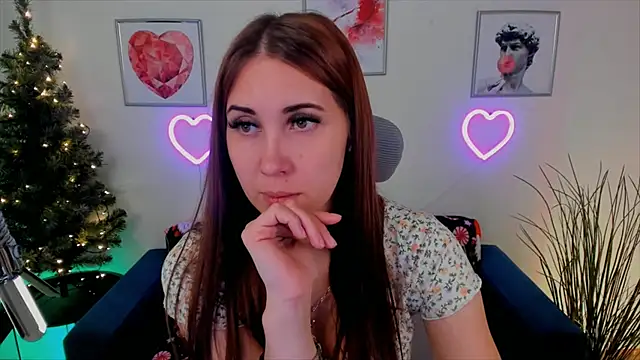 NellieMccaffrey online show from 12-29-24, 01:34