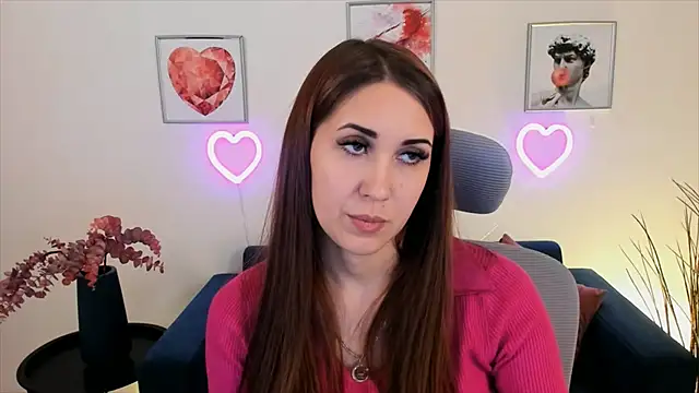 NellieMccaffrey online show from 01-22-25, 04:23