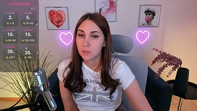 NellieMccaffrey online show from 12-21-24, 07:56