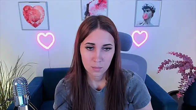 NellieMccaffrey online show from 12-22-24, 04:28