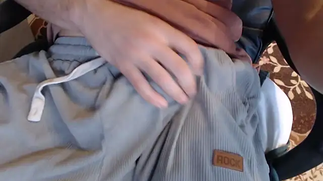 MrStraightDik online show from 11-27-25, 02:06