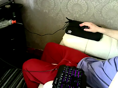 MrStraightDik online show from 02-05-25, 10:41