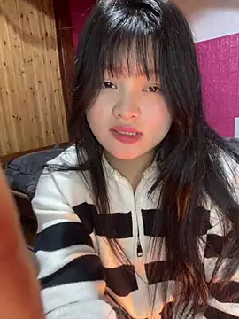 Snapshot of Anges893 chatting on 12-12-24, 04:37 Anges893 online show from 12-12-24, 04:37