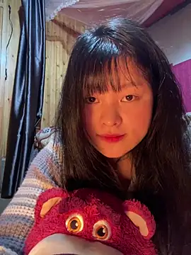 Snapshot of Anges893 chatting on 12-15-24, 02:41 Anges893 online show from 12-15-24, 02:41