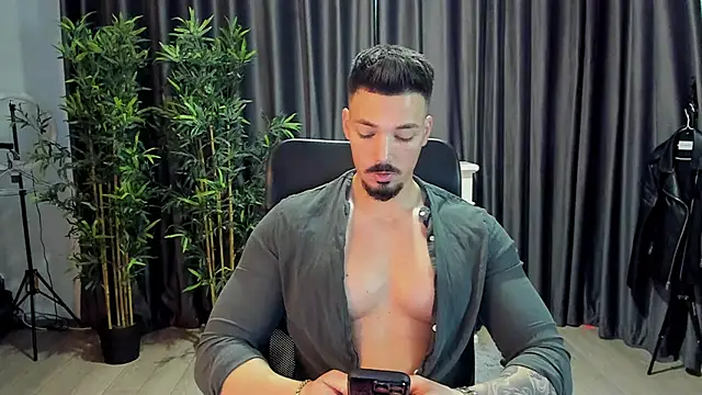 HaydenSpearss online show from 03-01-25, 07:41
