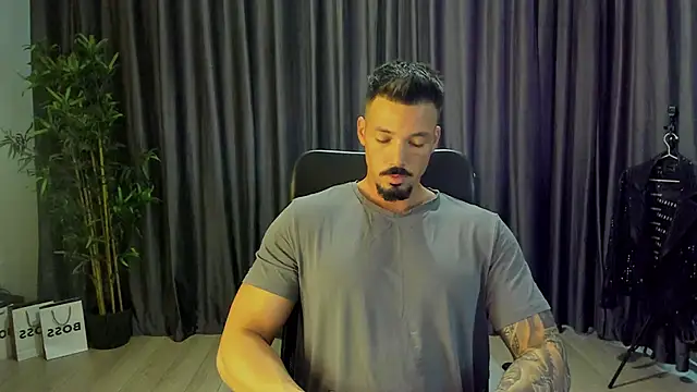 Snapshot of HaydenSpearss chatting on 05-19-26, 07:48 HaydenSpearss online show from 05-19-26, 07:48