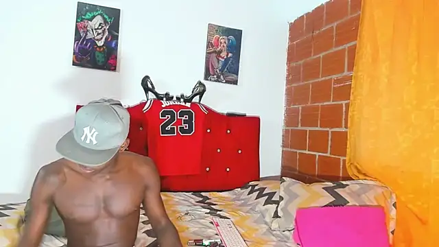 blackWhite hot online show from 09-22-25, 12:55