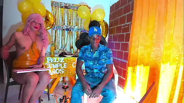 blackWhite hot online show from 11-21-25, 08:30