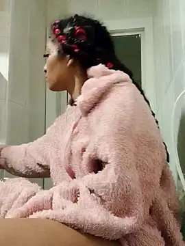 Laanegraofficial  online show from 09-30-25, 11:33