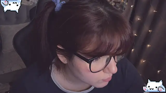 Snapshot of Diasporaaa chatting on 01-05-25, 12:09 Diasporaaa online show from 01-05-25, 12:09