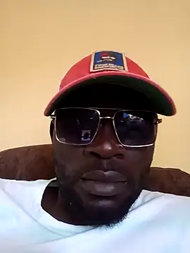 Snapshot of ClinDi chatting on 01-04-25, 12:59 ClinDi online show from 01-04-25, 12:59