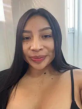 Snapshot of CarolineMaldonado chatting on 09-27-25, 01:28 CarolineMaldonado online show from 09-27-25, 01:28