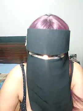 Nisreenn online show from 10-13-25, 09:05