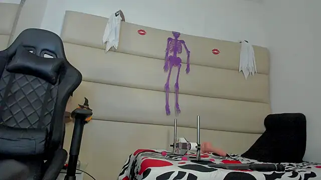 avatomas 02 online show from 10-30-25, 04:00