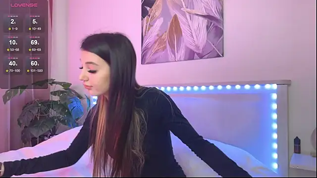 Snapshot of Veronica_leal chatting on 12-16-25, 11:14 Veronica leal online show from 12-16-25, 11:14