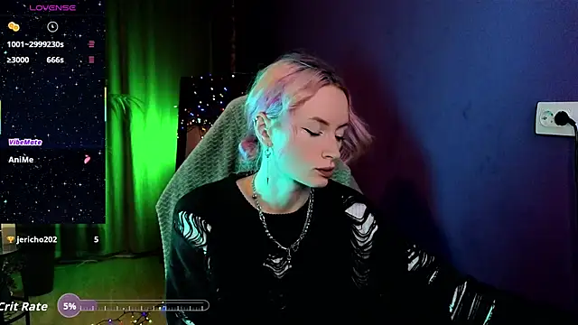 Snapshot of _HelenCarter chatting on 05-10-26, 08:44 HelenCarter online show from 05-10-26, 08:44