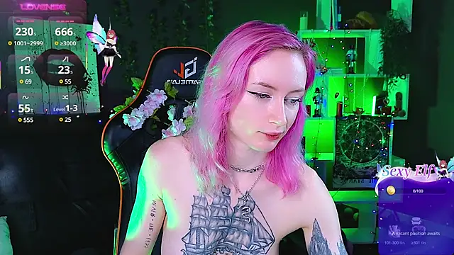 Snapshot of _HelenCarter chatting on 02-23-25, 11:58 HelenCarter online show from 02-23-25, 11:58