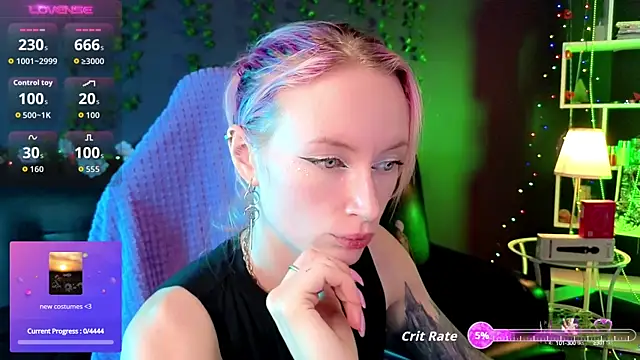 Snapshot of _HelenCarter chatting on 09-26-25, 08:27 HelenCarter online show from 09-26-25, 08:27