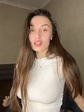 Polli Kiss online show from 11-19-25, 08:42