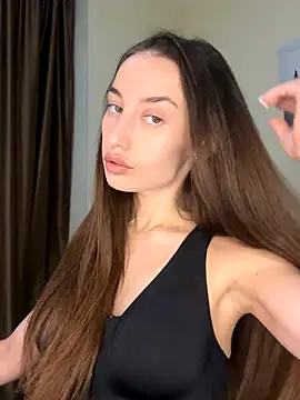 Polli Kiss online show from 10-06-25, 06:41