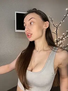 Polli Kiss online show from 04-01-26, 06:16