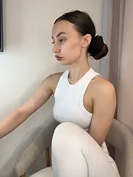 Polli Kiss online show from 02-02-26, 10:03