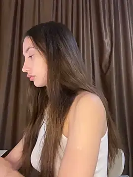 Polli Kiss online show from 09-10-25, 04:28