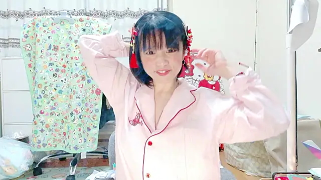 renapiyon8182 online show from 05-30-26, 08:47