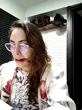 Snapshot of rossmexicana_x chatting on 11-12-25, 11:19 rossmexicana x online show from 11-12-25, 11:19