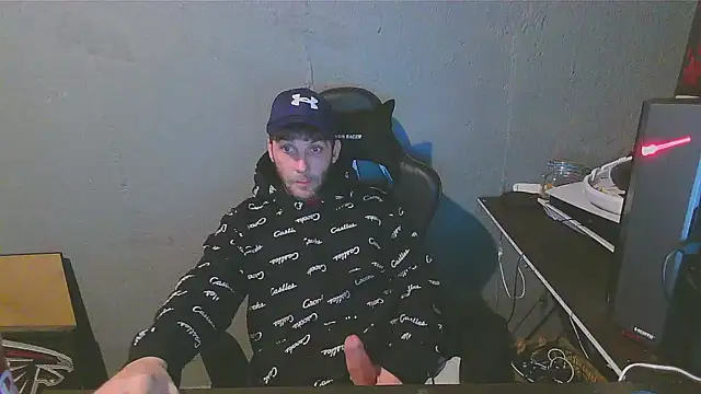 Superoz77 online show from 12-28-24, 02:11